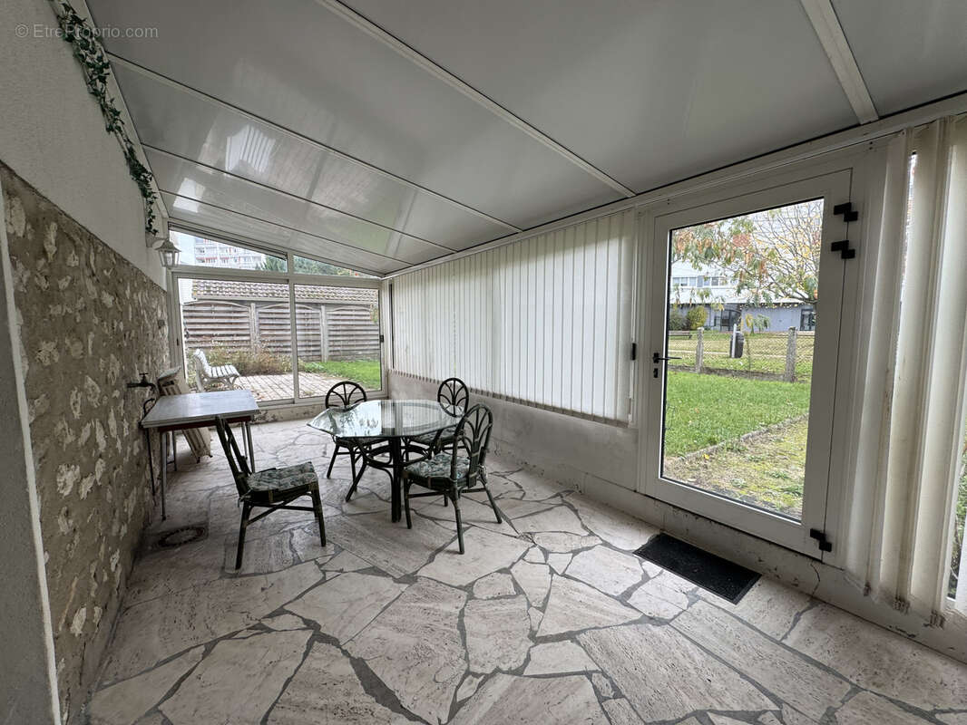 Maison à FLEURY-LES-AUBRAIS