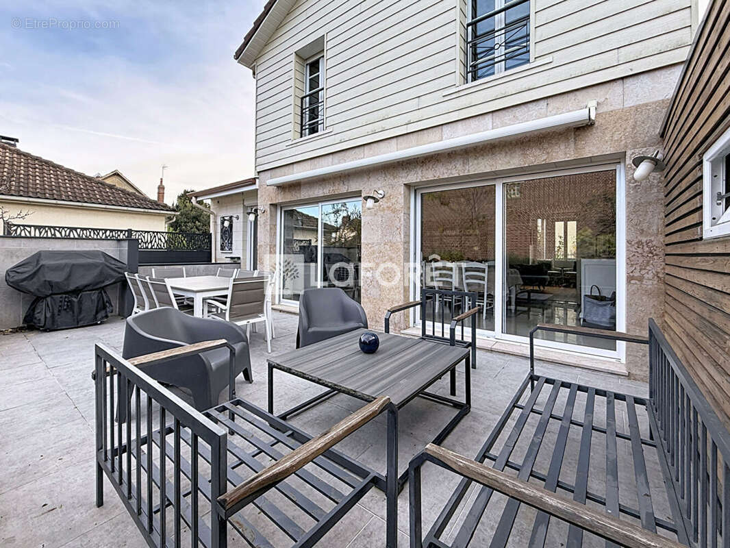 Maison à SOTTEVILLE-LES-ROUEN