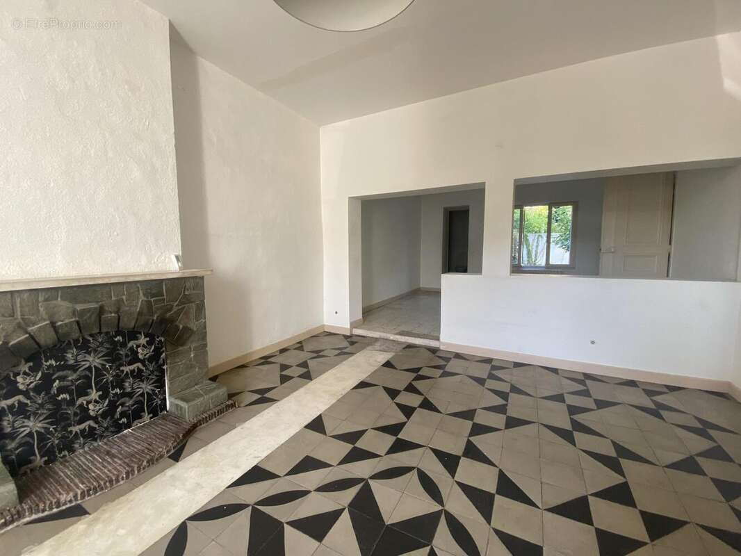 Maison à LUNEL-VIEL