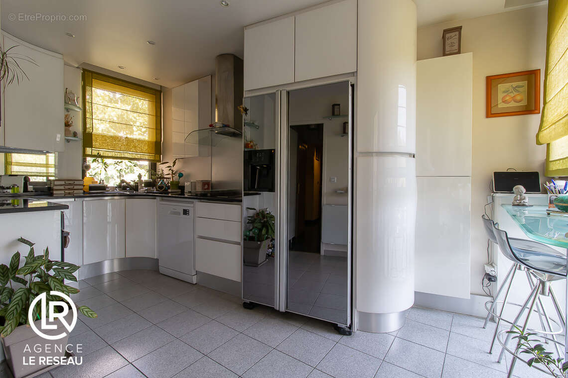 Appartement lumineux avec terrasse situé sur L'Ile de la Jatte - photo 4