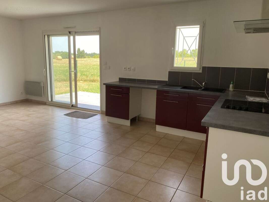 Photo 2 - Maison à COIMERES
