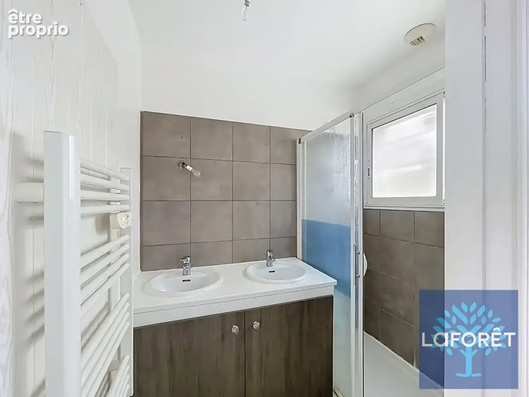 Dax - maison en retrait de la rue sur 549 m² de terrain - photo 11