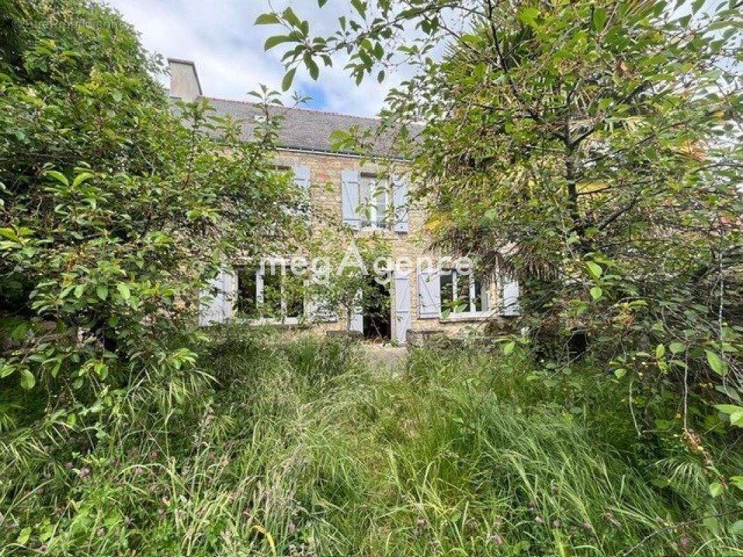 Maison à LARMOR-BADEN