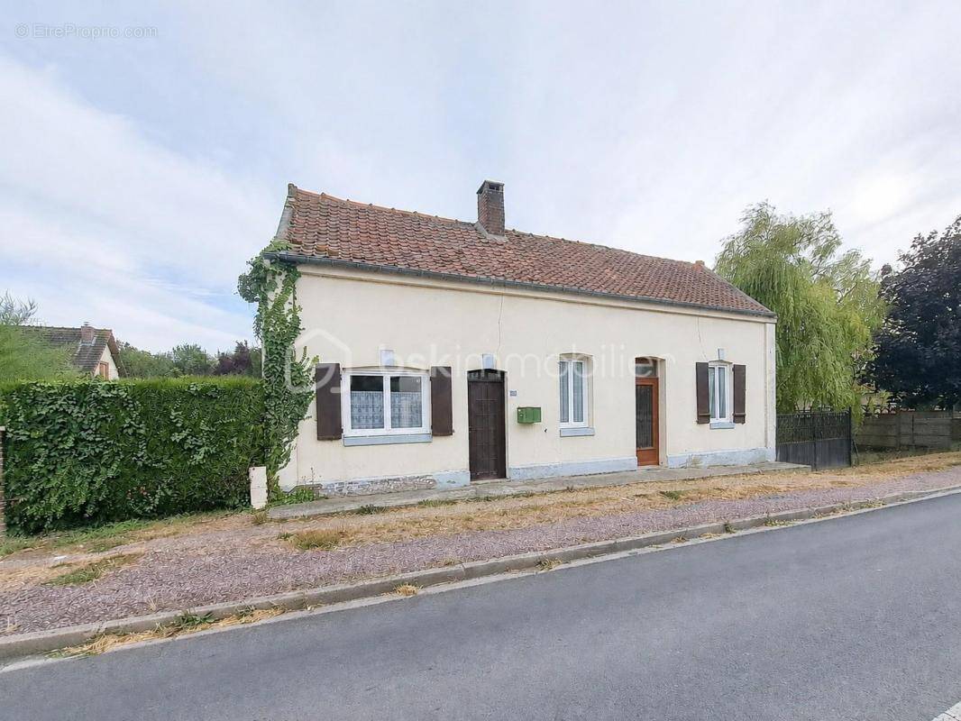 Maison à EAUCOURT-SUR-SOMME