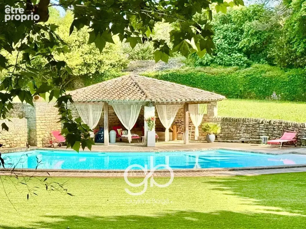Maison à vendre à sommières   propriété du xviiie siècle, domaine de 2,6 hectares, piscine et dépendance - photo 6