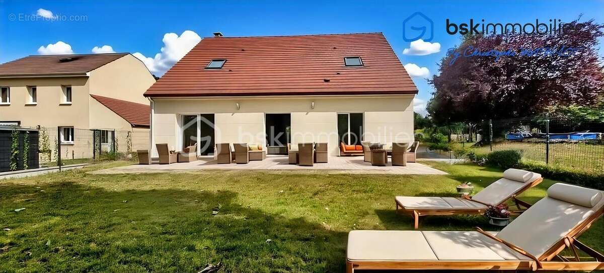 Maison à VERNEUIL-SUR-SEINE