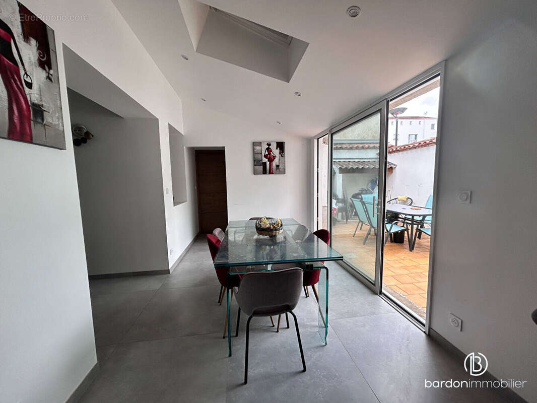 Maison centre ville Challans 5 pièce(s) 90.43 m2 - photo 4