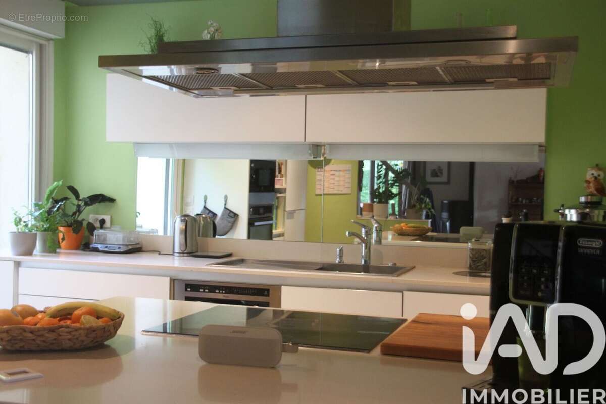 Maison 203 m² à Creon  - photo 2