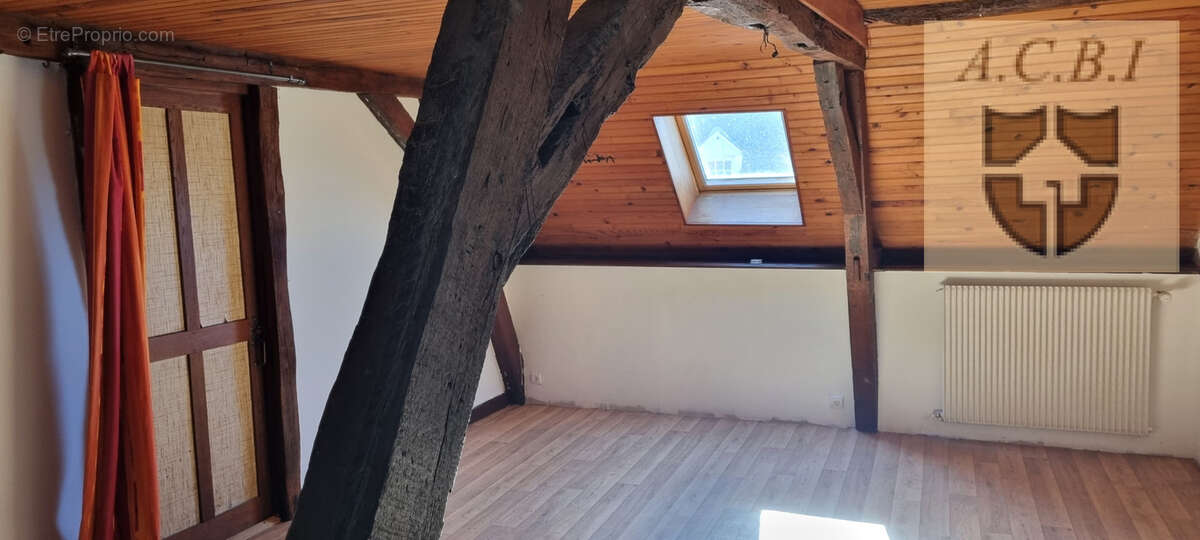 Maison à AZE