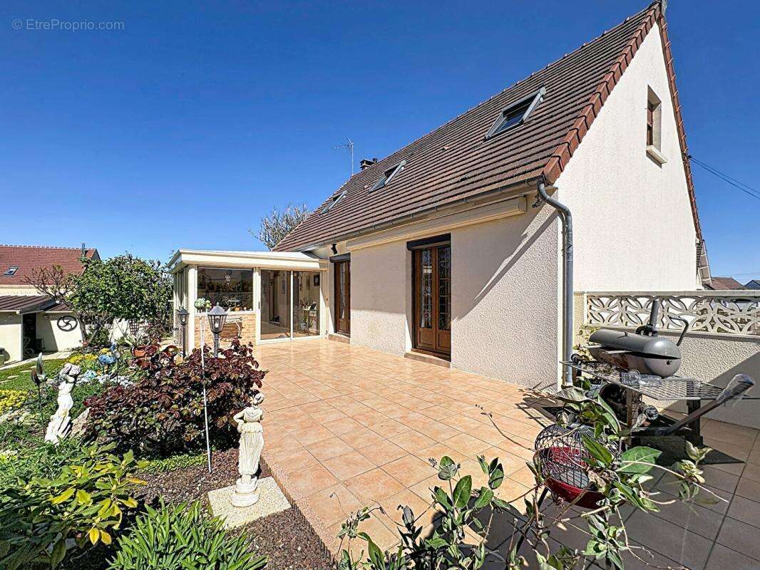 Pavillon independant - 130m² - 3 /4chambres - sous sol total - dependances - jardin - 60840 nointel - photo 13