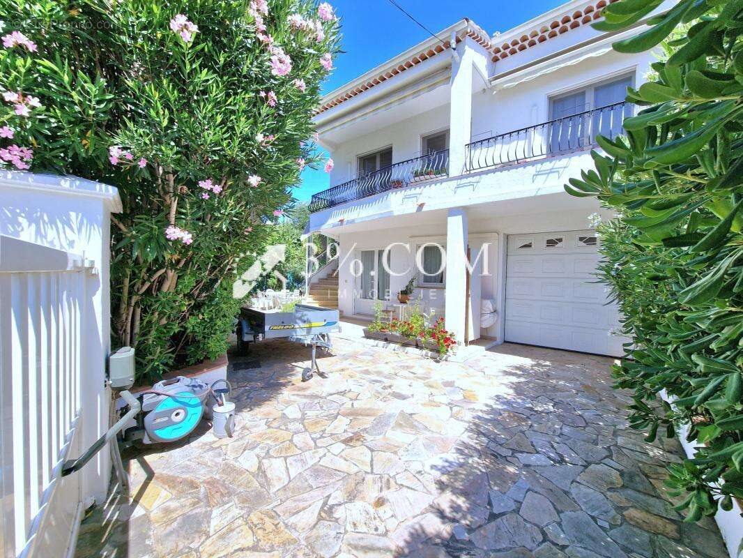 Maison à SAINT-RAPHAEL