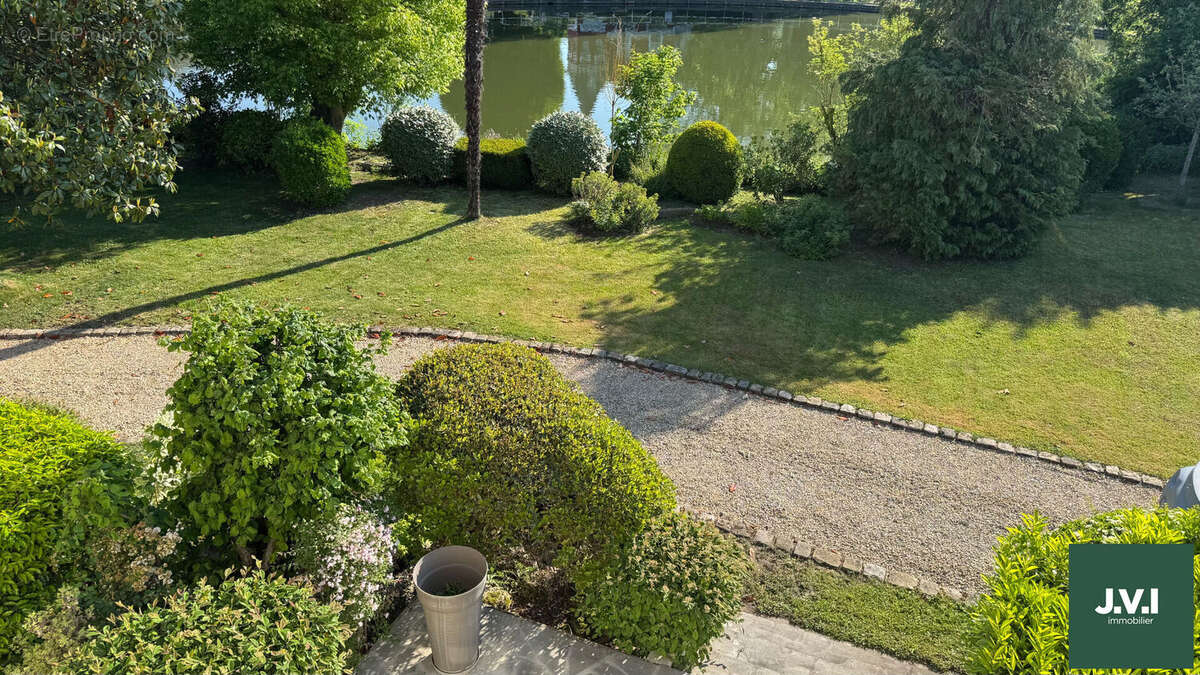 A vendre Maison Enghien lac propriété 240 m² utile 340 m² - photo 5