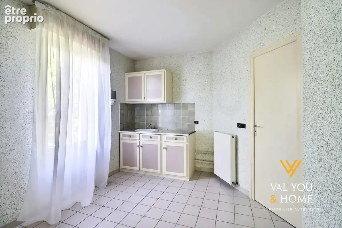 Maison individuelle plain-pied VAUGNERAY - photo 9