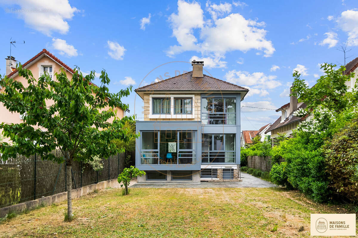 Maison à LE VESINET