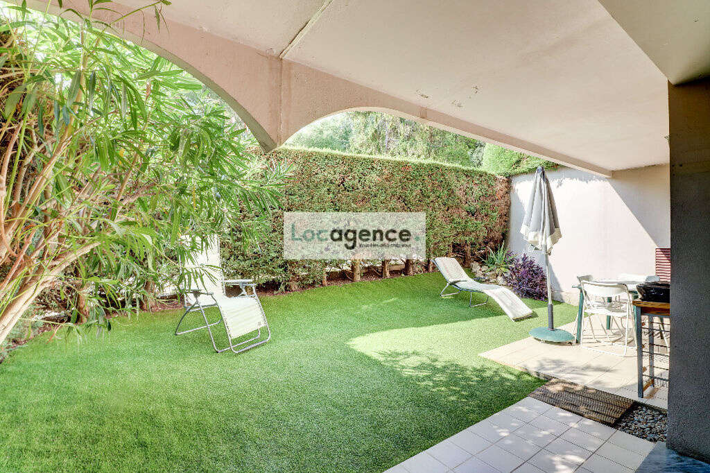 Appartement à MANDELIEU-LA-NAPOULE