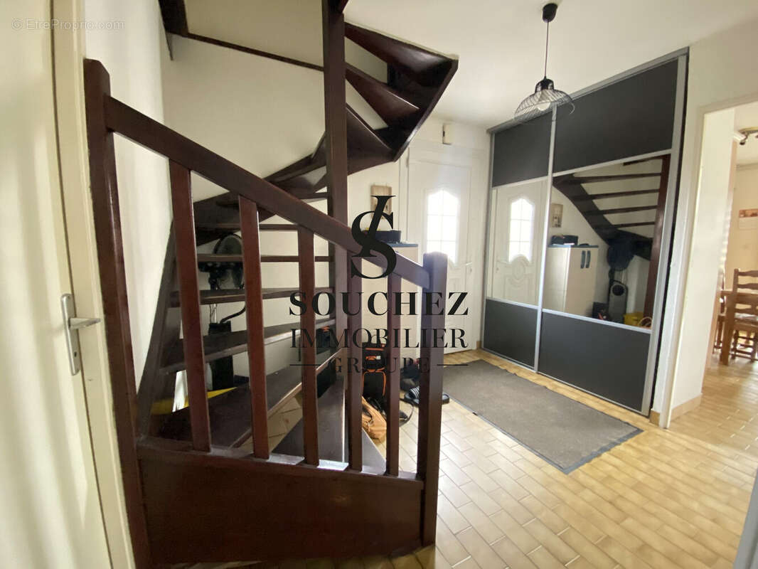 Maison à AIX-NOULETTE