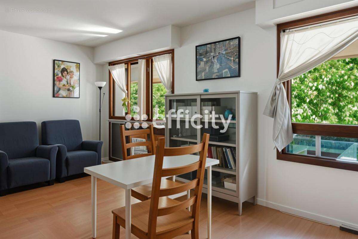 Appartement à RUEIL-MALMAISON