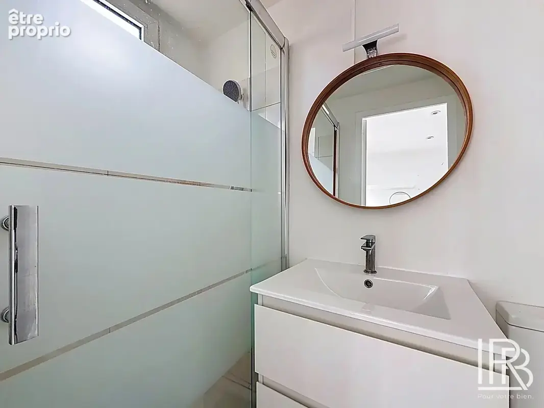 À vendre T2 rénové 30 m² Marseille 6 - Vauban - photo 8