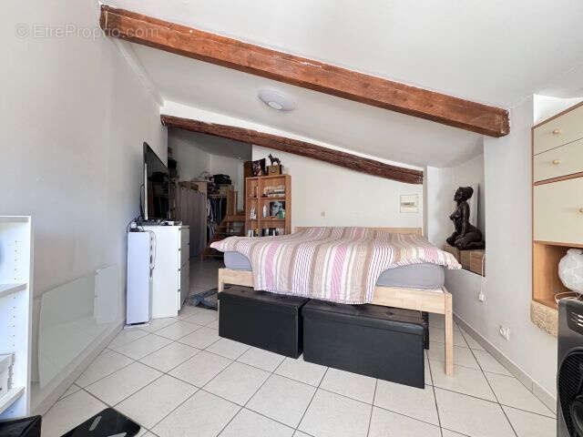 Appartement à PEYROLLES-EN-PROVENCE
