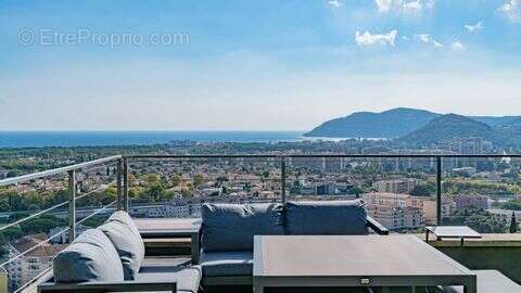 Maison à MANDELIEU-LA-NAPOULE