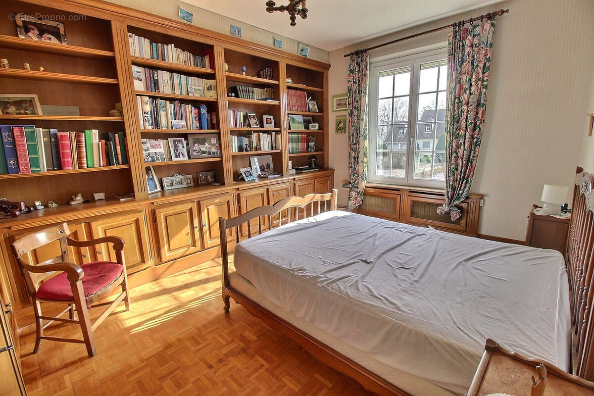 Maison à NOGENT-LE-ROI