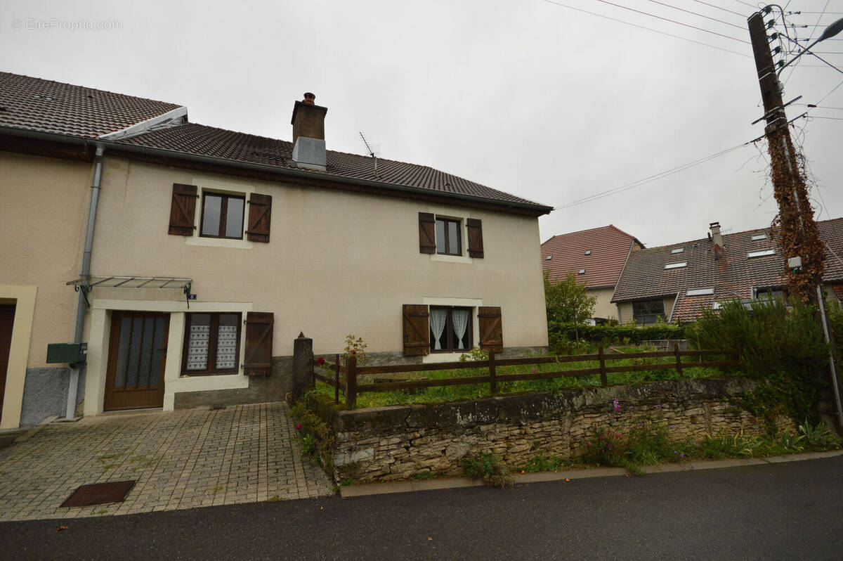 Photo 1 - Maison à DAMPIERRE-SUR-LE-DOUBS