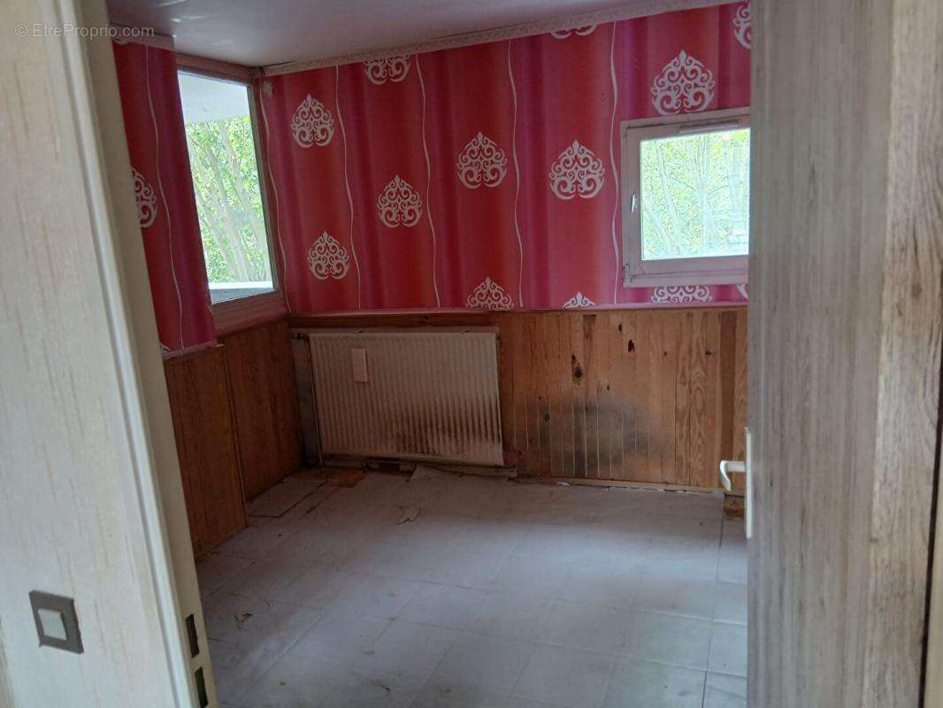 Appartement à LOGNES