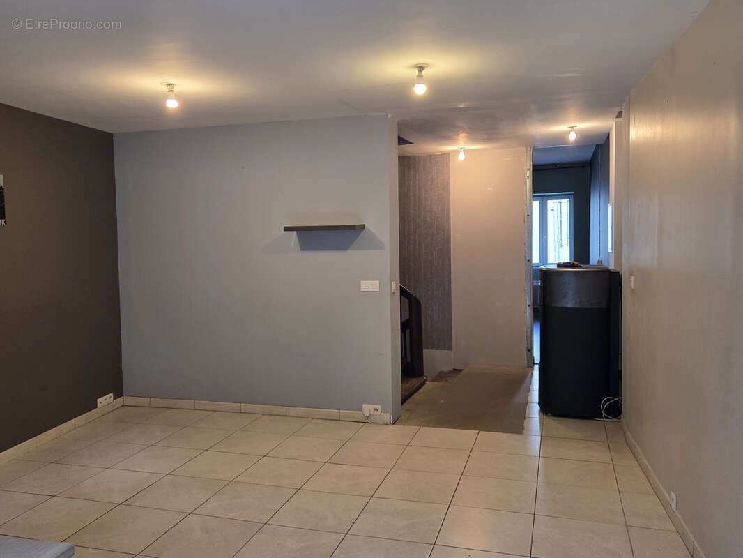 Maison à LES CABANNES