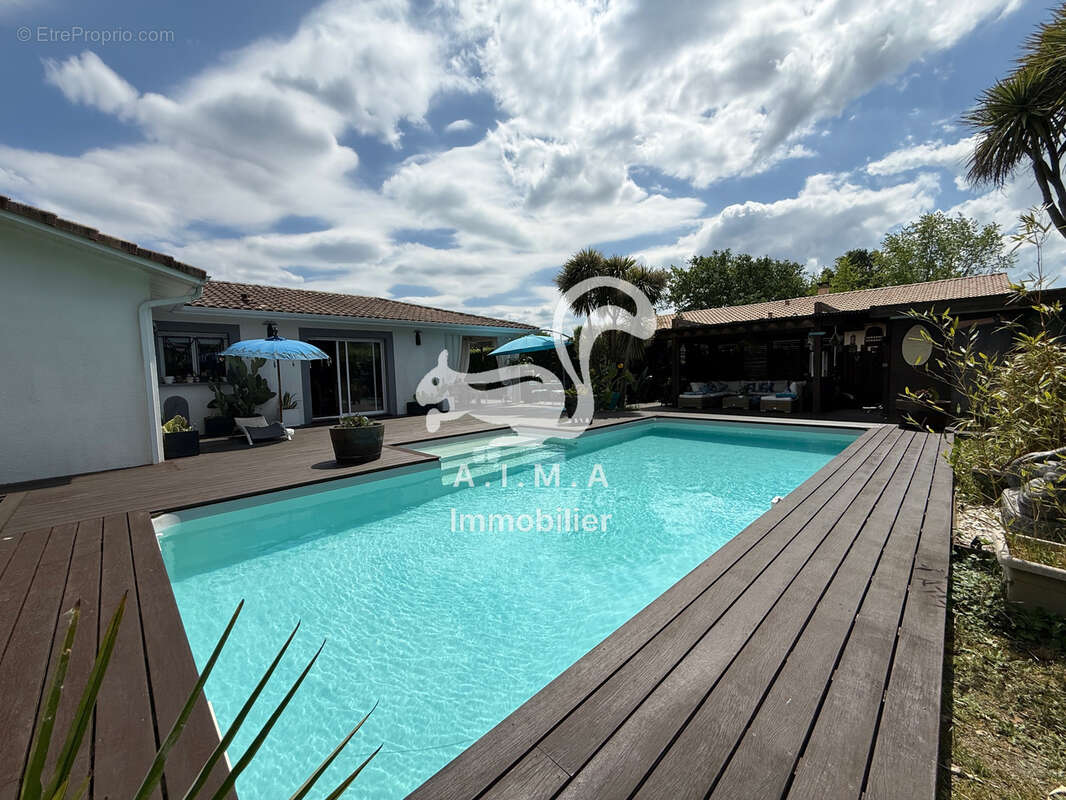 Maison à MIOS