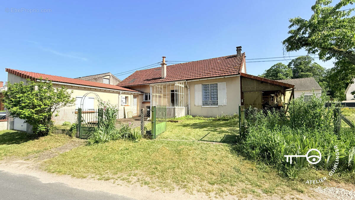 Maison à VILLENY