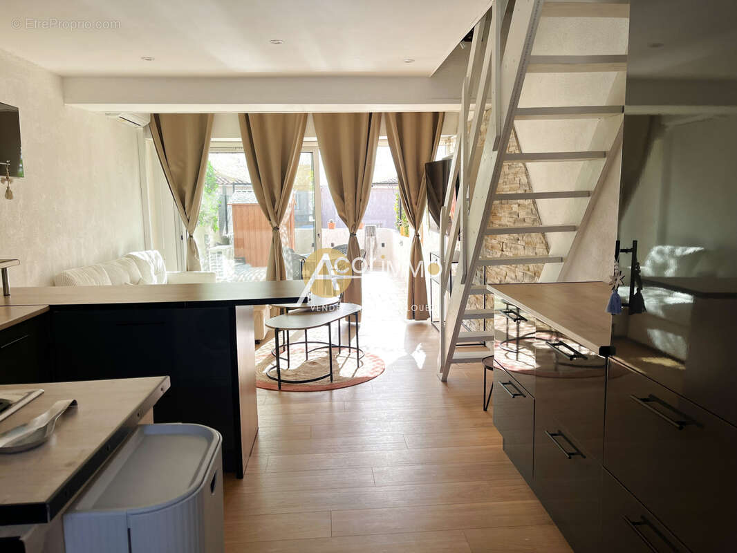 Appartement à SANARY-SUR-MER