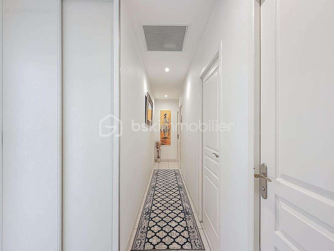 Maison à COURNONSEC