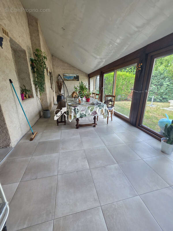 Spacieuse Maison Familiale de 340 m2 à Damelevieres (54360) - photo 10
