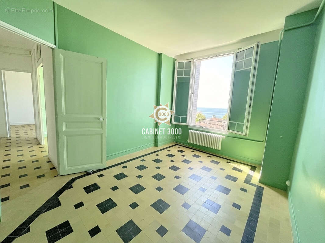 M2320 - TOULON - Le Mourillon - Appartement T3 - Vue mer - photo 6