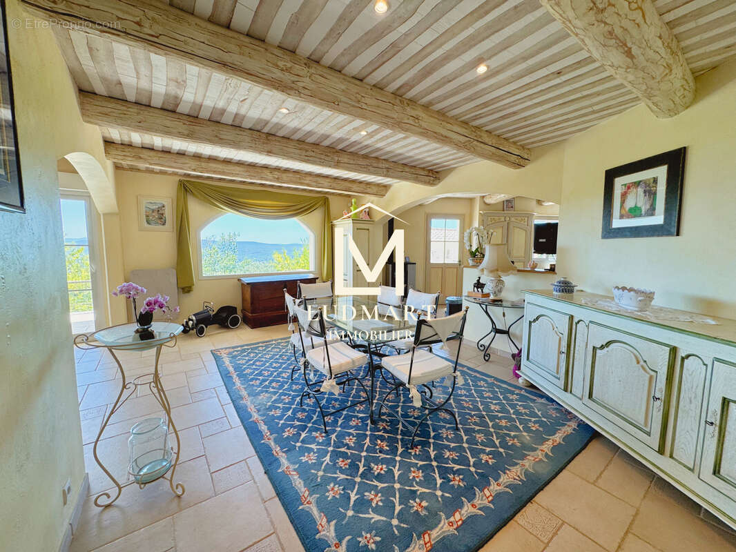 Maison à LORGUES