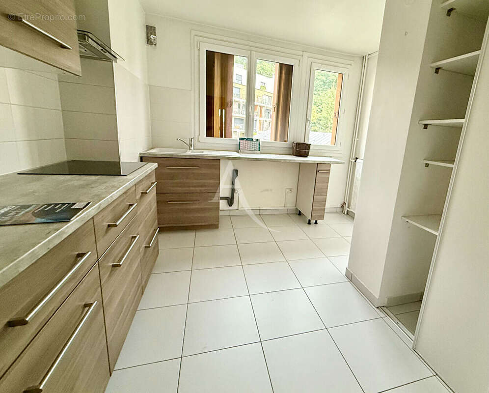 Appartement à CHAVILLE