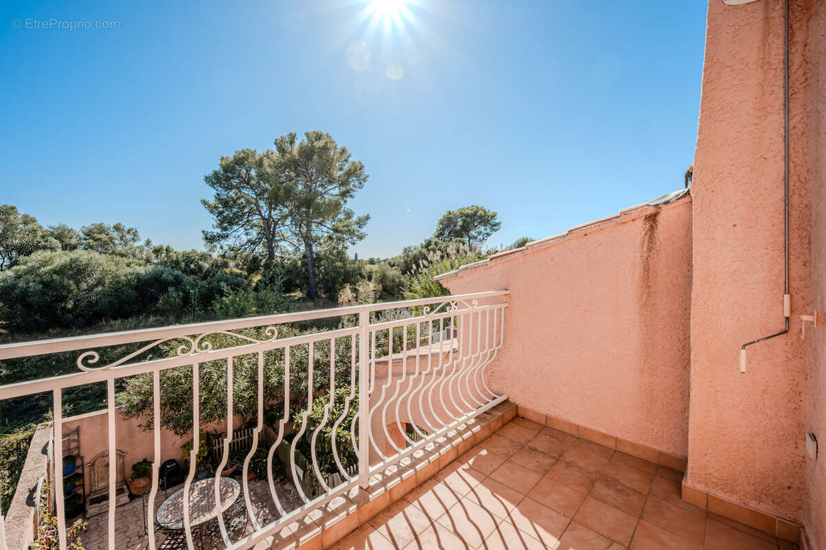 Maison à LA LONDE-LES-MAURES