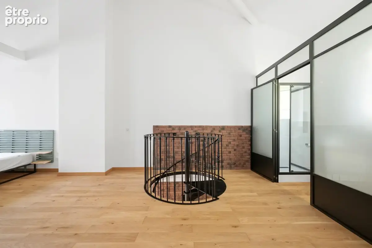 Cannes - Appartement - 182m² - Patio - Dépendance - Parking - photo 23