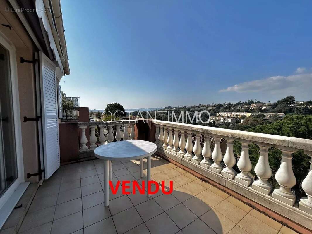 Appartement à VILLENEUVE-LOUBET