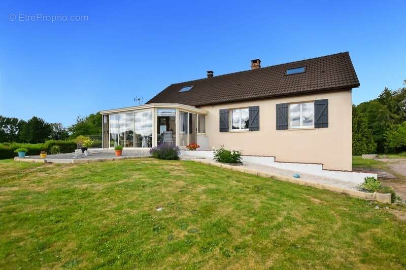 Maison sur sous-sol de 156 m2avec terrain de 4283 m2 à  ANTULLY (71) - photo 6