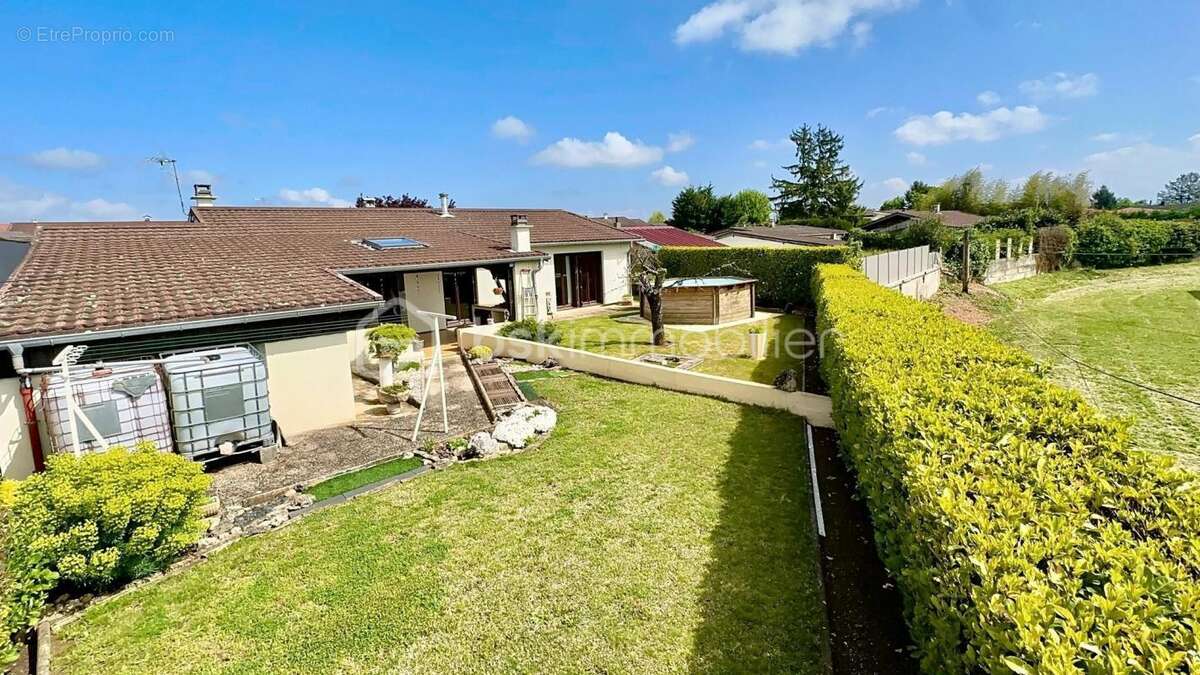 Maison à CHARVIEU-CHAVAGNEUX