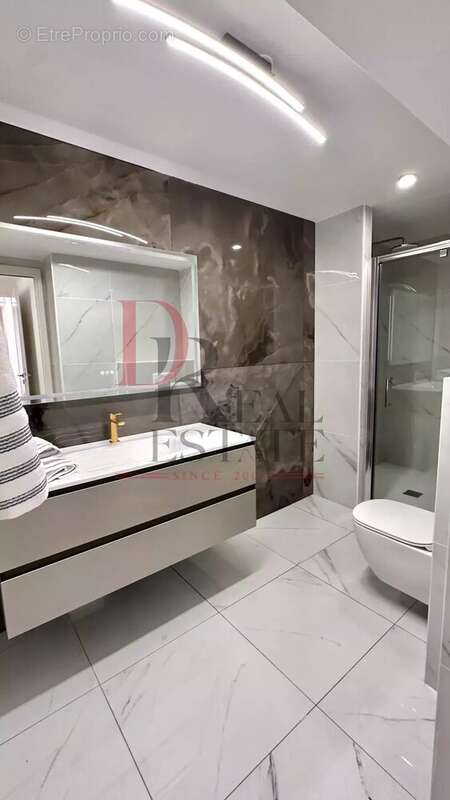 Appartement à ROQUEBRUNE-CAP-MARTIN