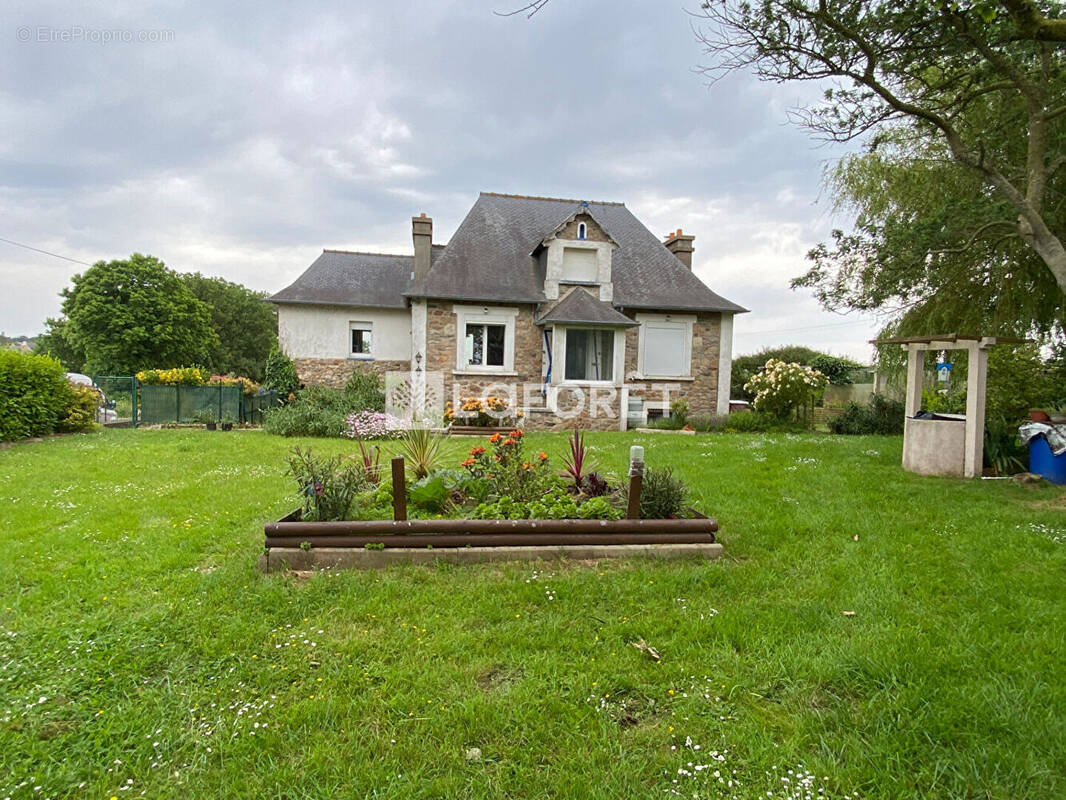 Maison à PLOUBAZLANEC