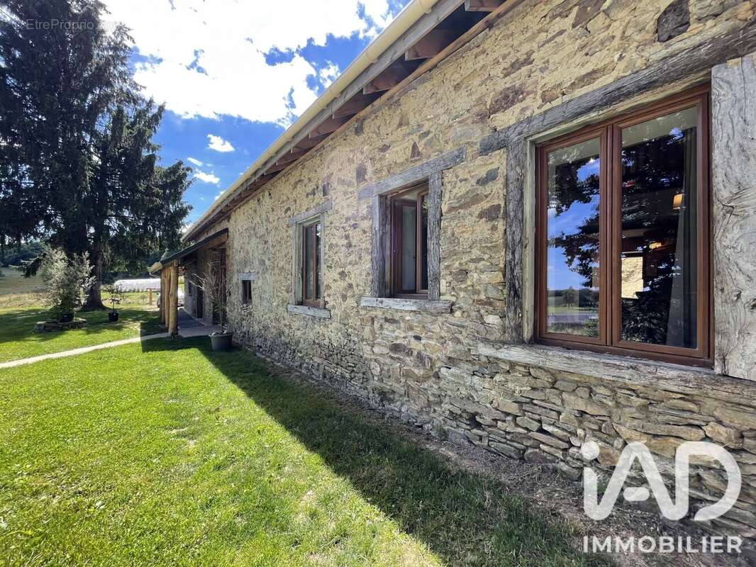 Maison 153 m² à Surdoux  - photo 3