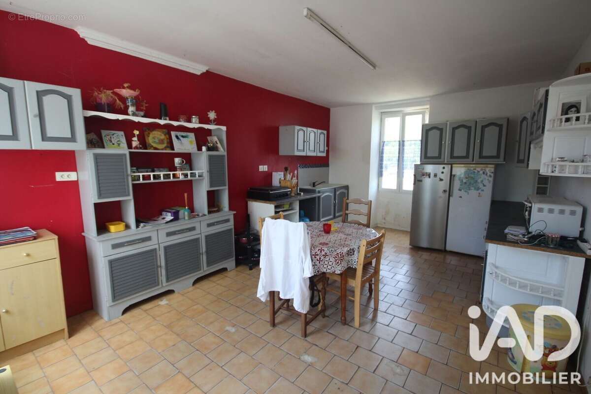 Maison 139 m² à Champdolent  - photo 5
