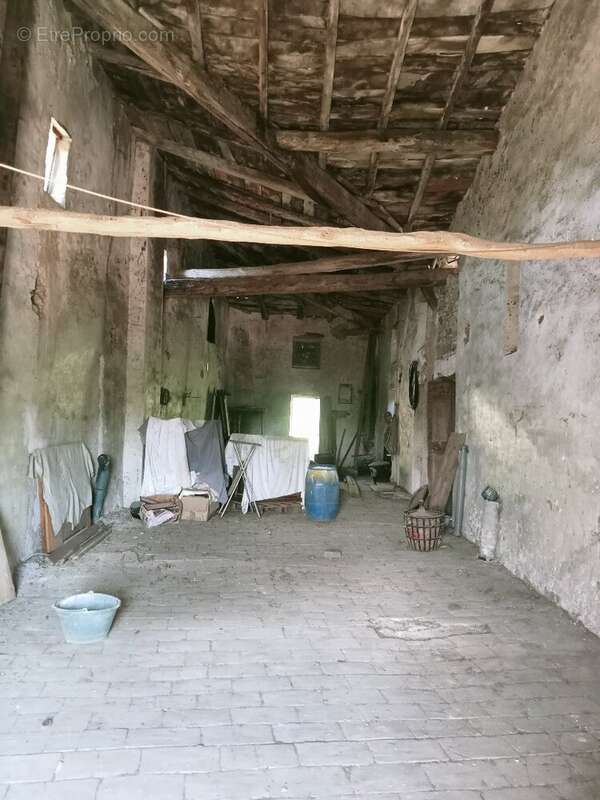 Maison de village avec jardin et garage. - photo 14