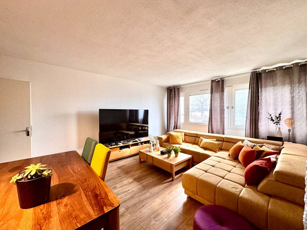 Appartement à SAINT-JULIEN-EN-GENEVOIS