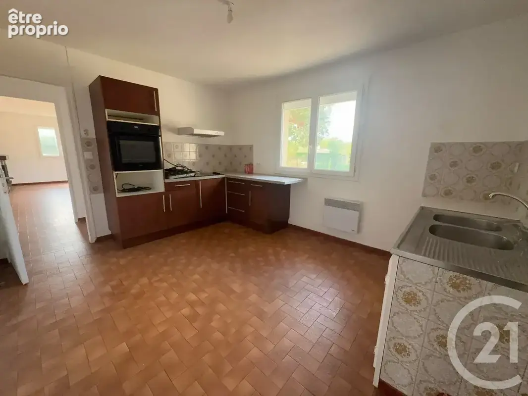 Maison 91 m² à Coutras  - photo 3