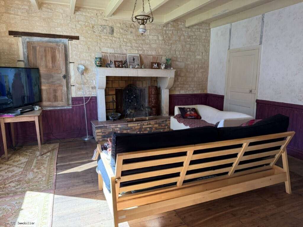 Maison de Campagne Avec 2 Chambres et Jardin Clos De Murs - photo 4