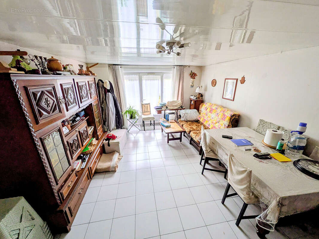 Appartement à VILLEMOMBLE